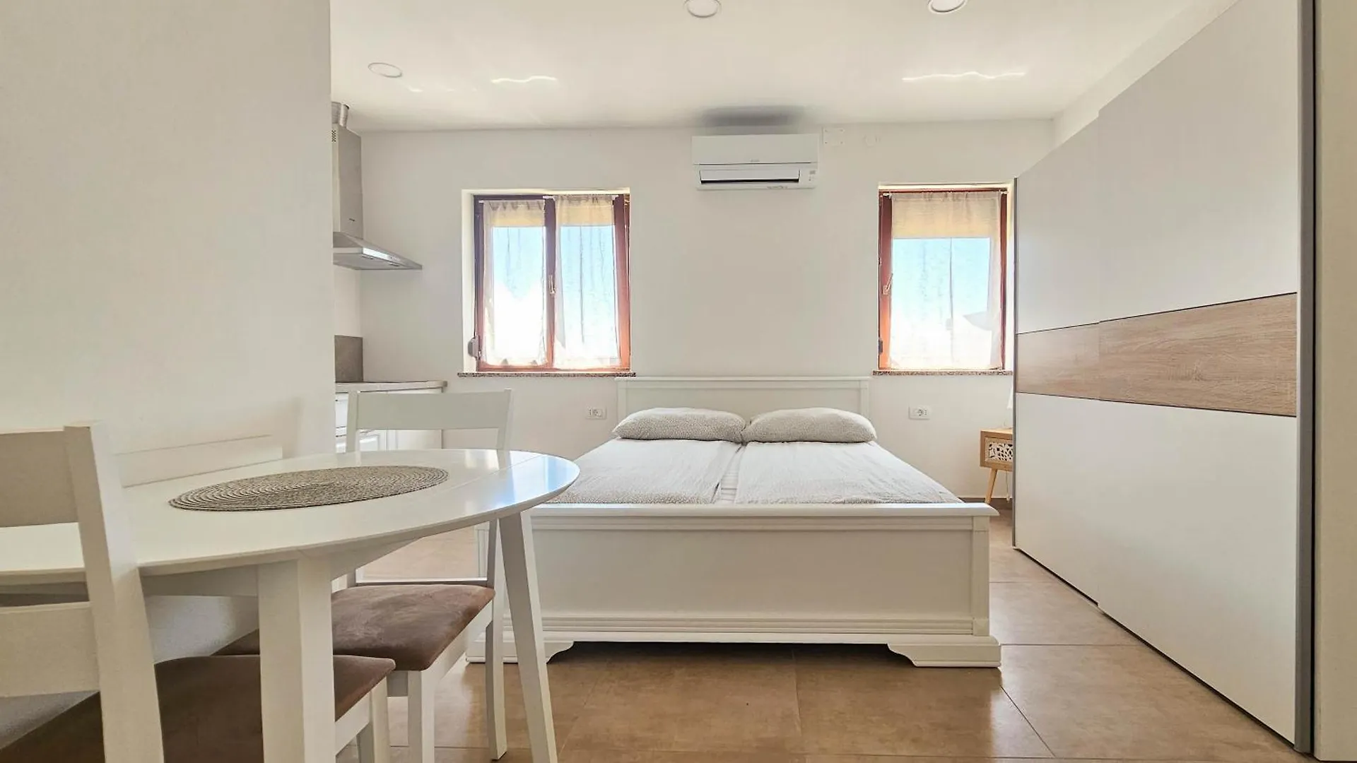 Dani Studio 3 Umag Croatia